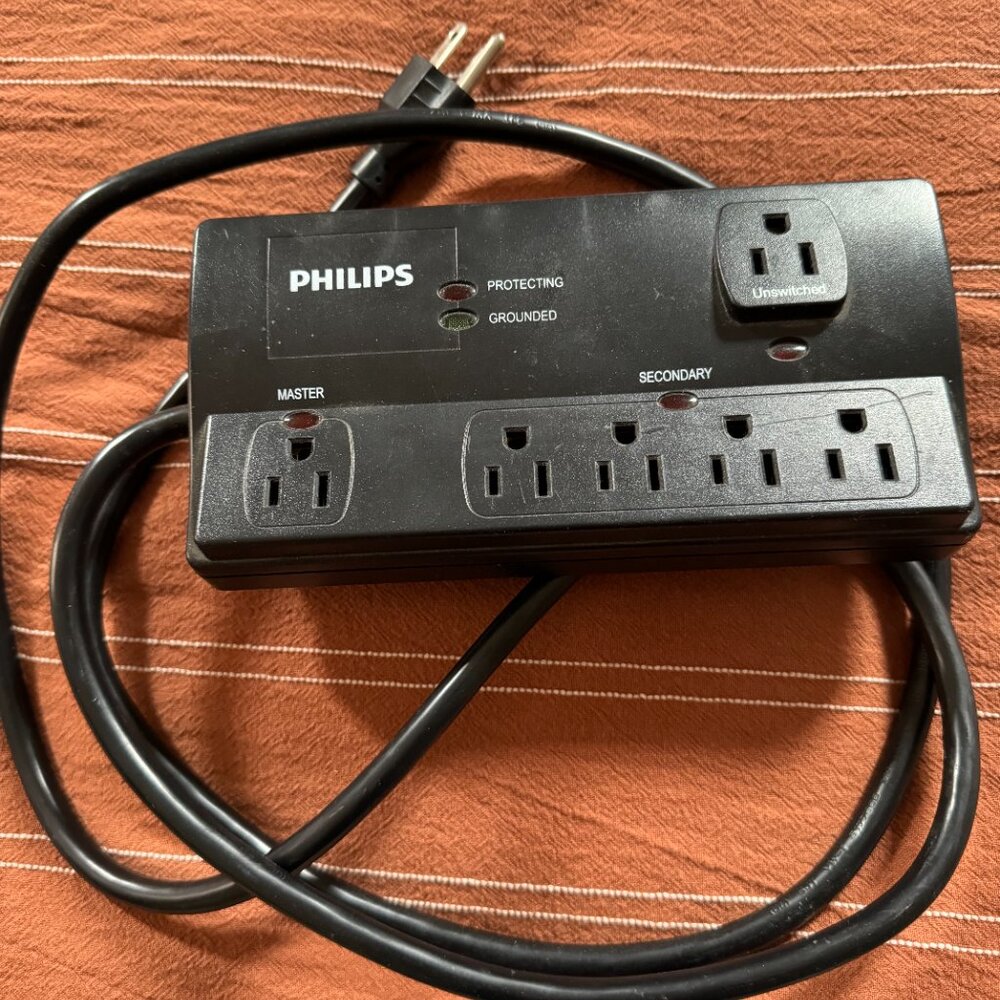 PHILIPS 6 OUTLET SURGE PROTECTOR